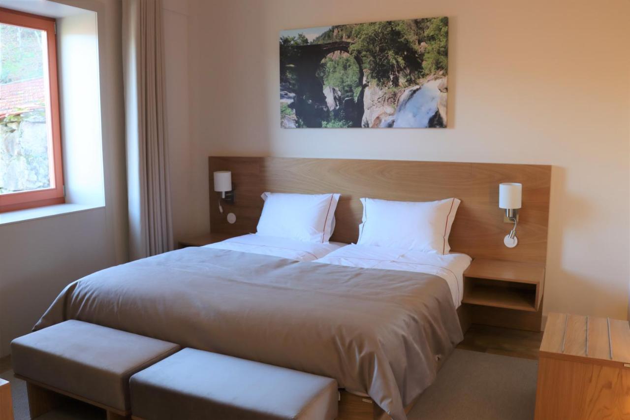 Quinta Da Riba Ma Guest House Santa Leocadia Ngoại thất bức ảnh