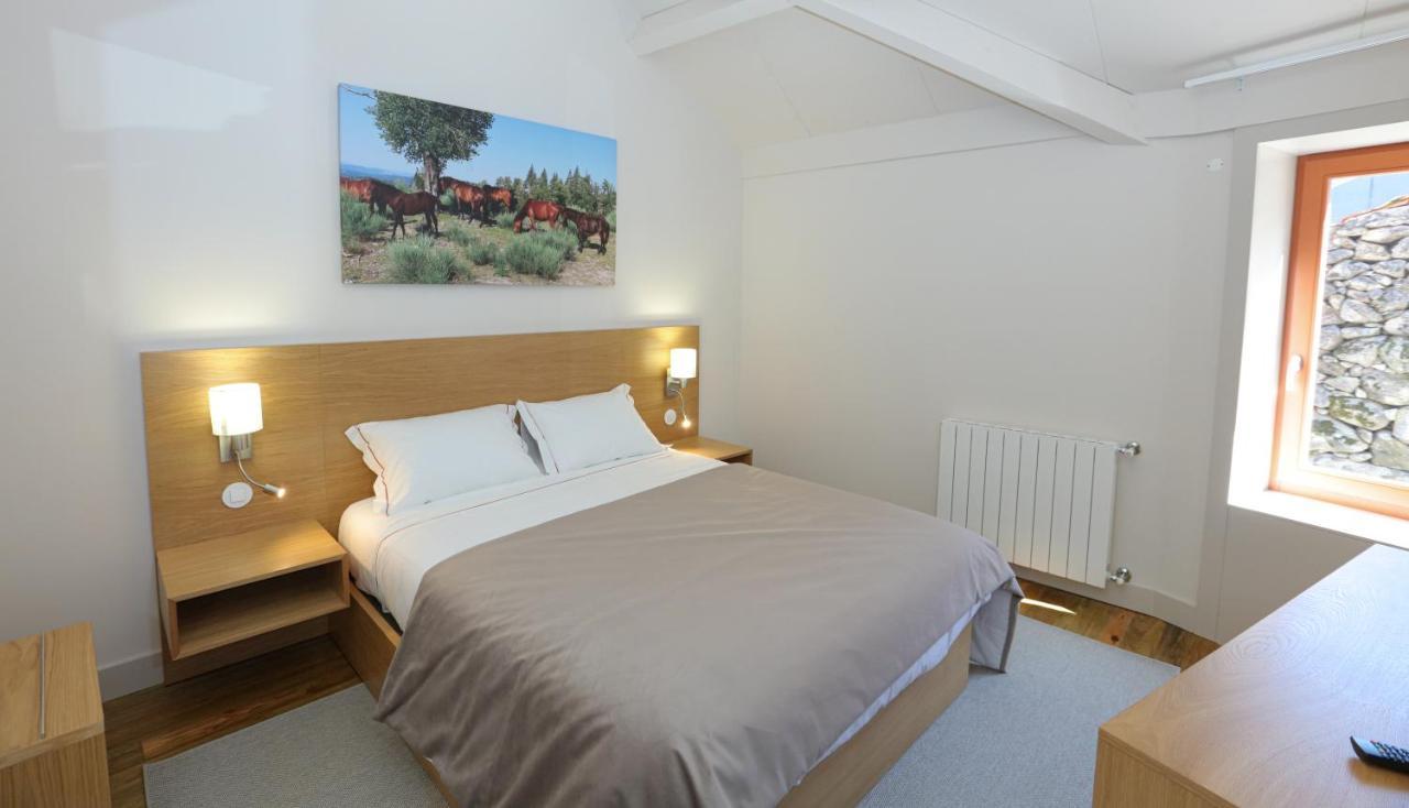 Quinta Da Riba Ma Guest House Santa Leocadia Ngoại thất bức ảnh
